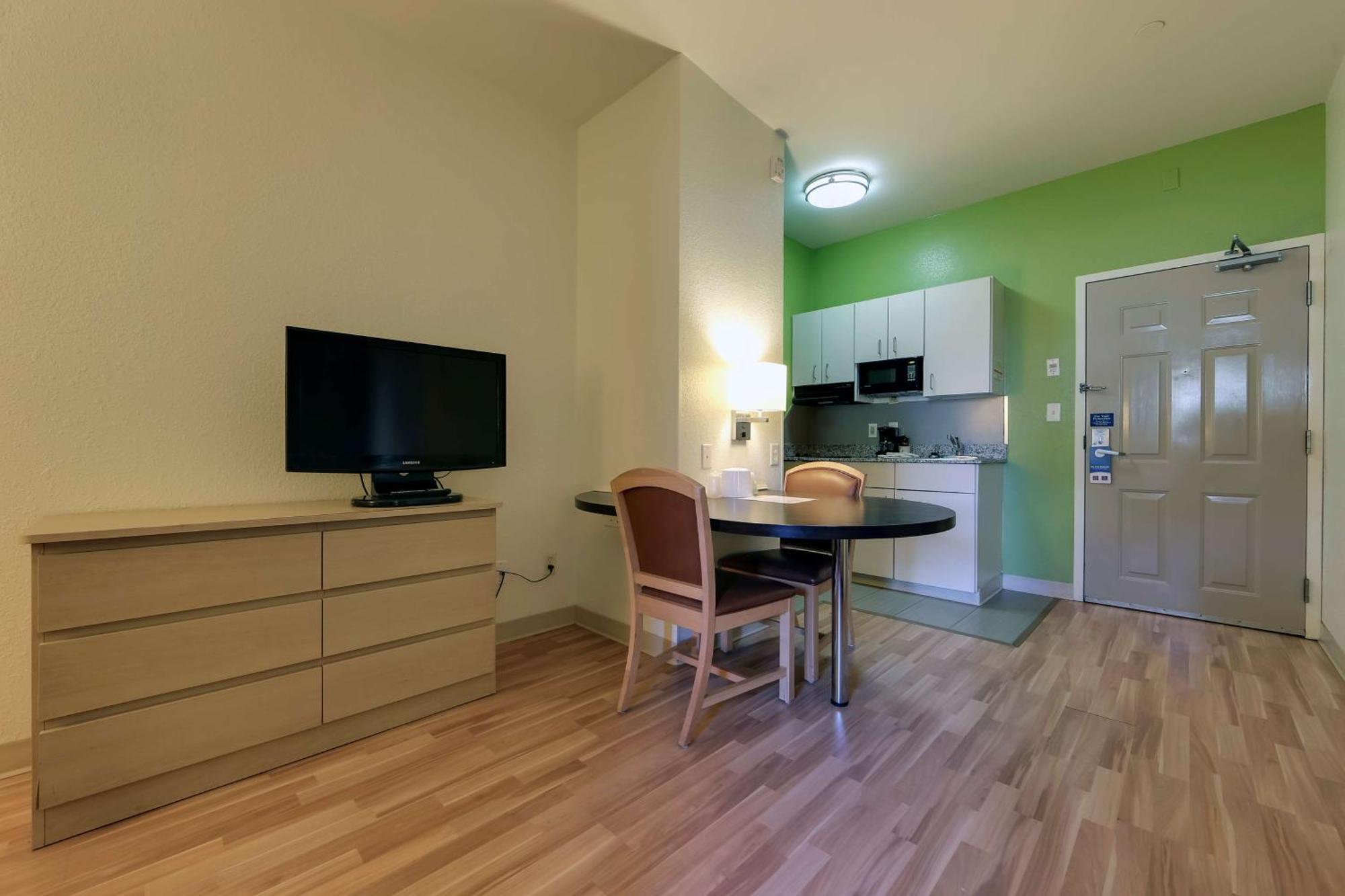 Studio 6 Toronto - Mississauga With Kitchenettes Luaran gambar