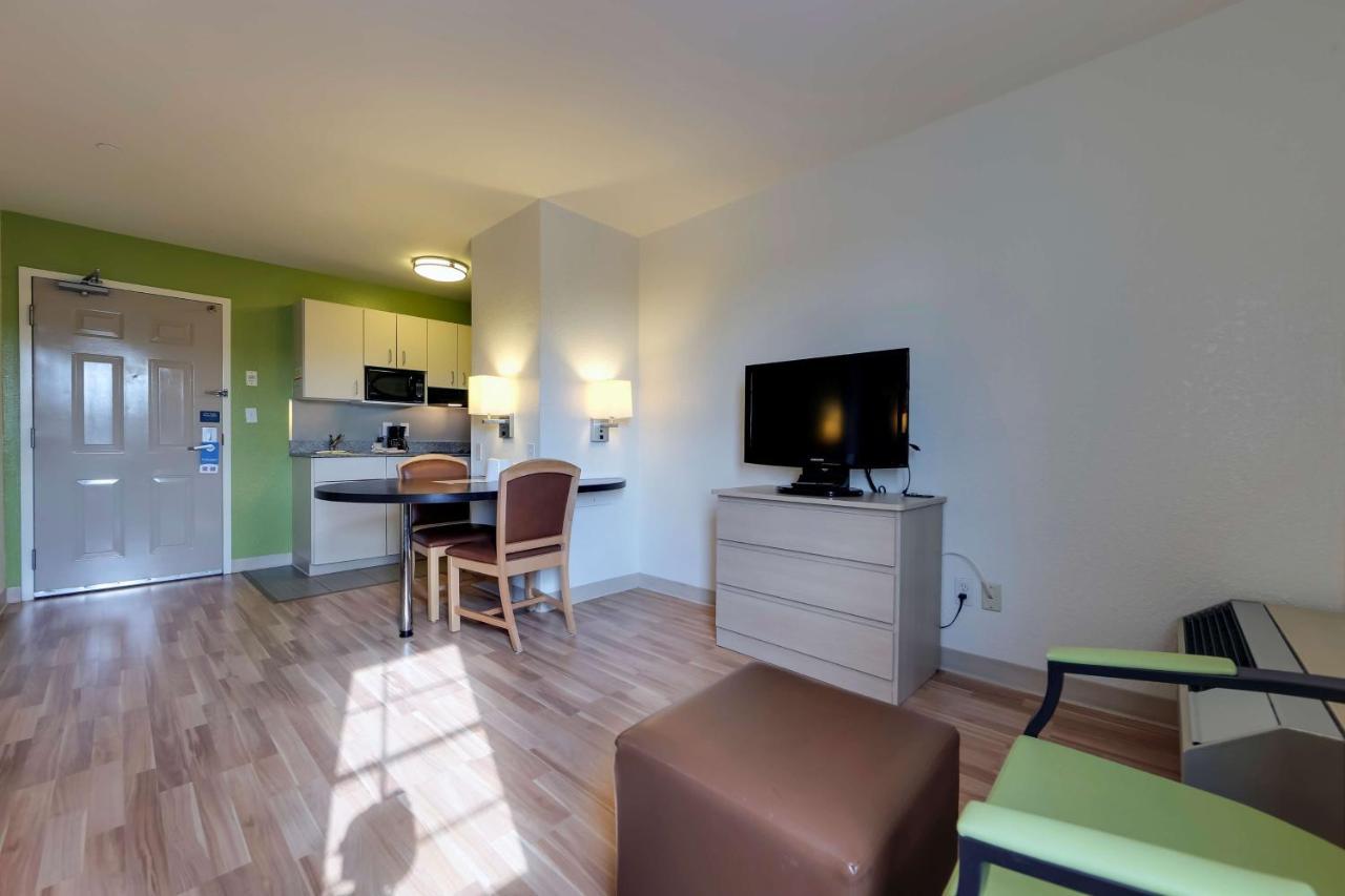 Studio 6 Toronto - Mississauga With Kitchenettes Luaran gambar