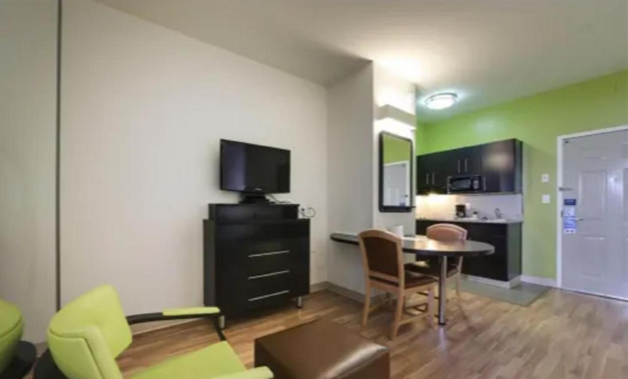 Studio 6 Toronto - Mississauga With Kitchenettes Luaran gambar