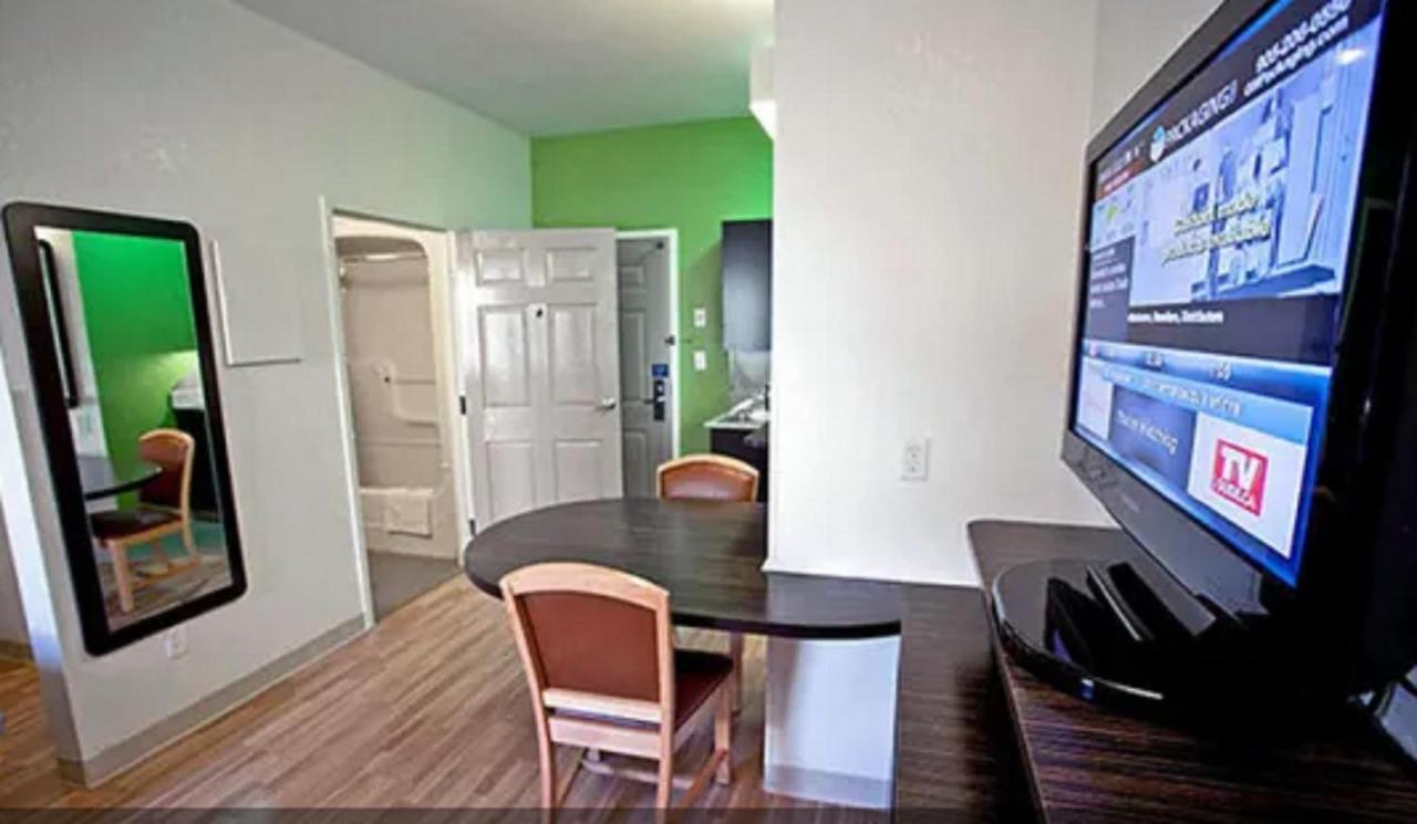Studio 6 Toronto - Mississauga With Kitchenettes Luaran gambar